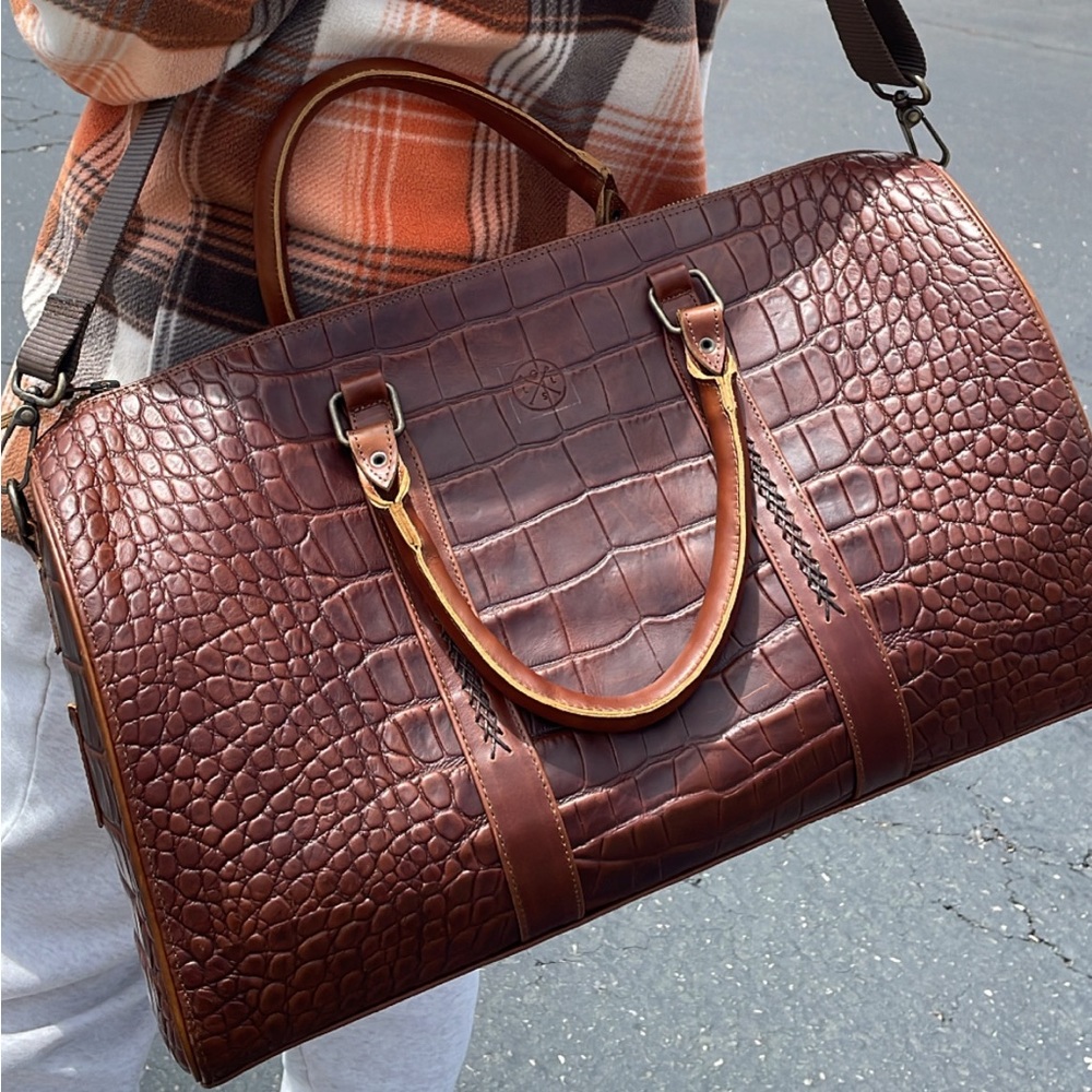 Weekend travel duffle bag